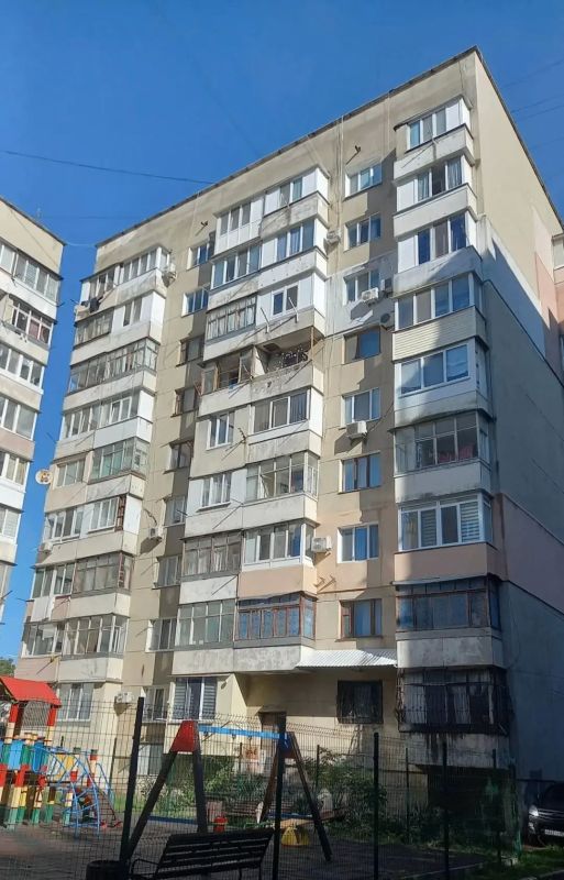 Заместитель начальника Инспекции по жилищному надзору Республики Крым Сергей Гавриленко провел внеплановую выездную проверку в отношении управляющей организации ООО «УО «Лантан» на предмет проверки исполнения ранее выданного...