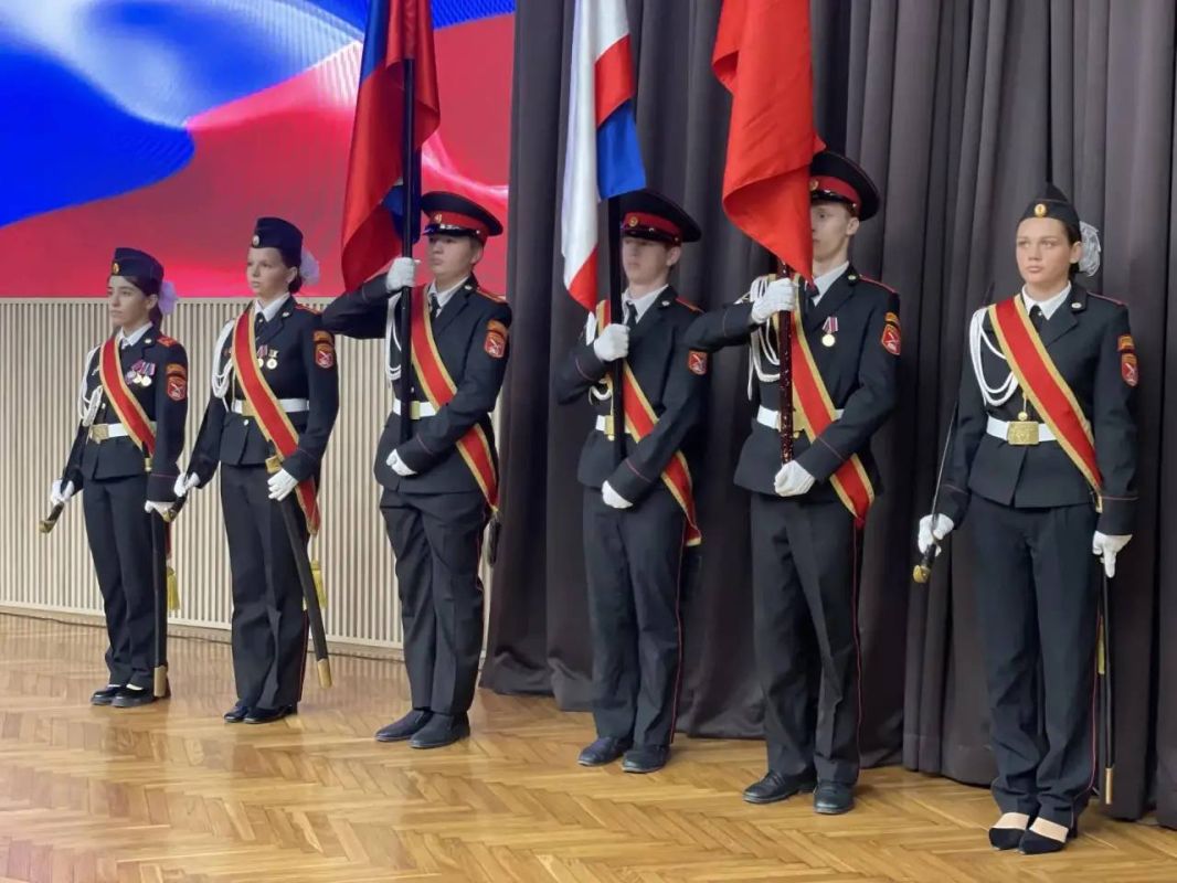 В Ялте подвели итоги осеннего этапа проекта «Вахта Памяти поколений – Пост № 1» В Ялте подвели итоги осеннего этапа проекта «Вахта Памяти поколений – Пост № 1»
