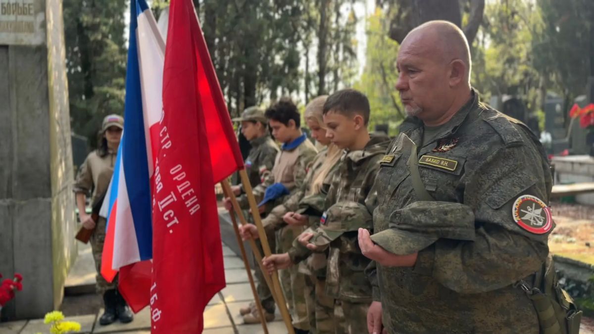 Сегодня мы вспоминаем подвиг крымских партизан и подпольщиков - людей, которые в годы Великой Отечественной войны боролись за свободу родной земли Сегодня мы вспоминаем подвиг крымских партизан и подпольщиков - людей, которые в годы Великой Отечественной войны боролись за свободу родной земли
