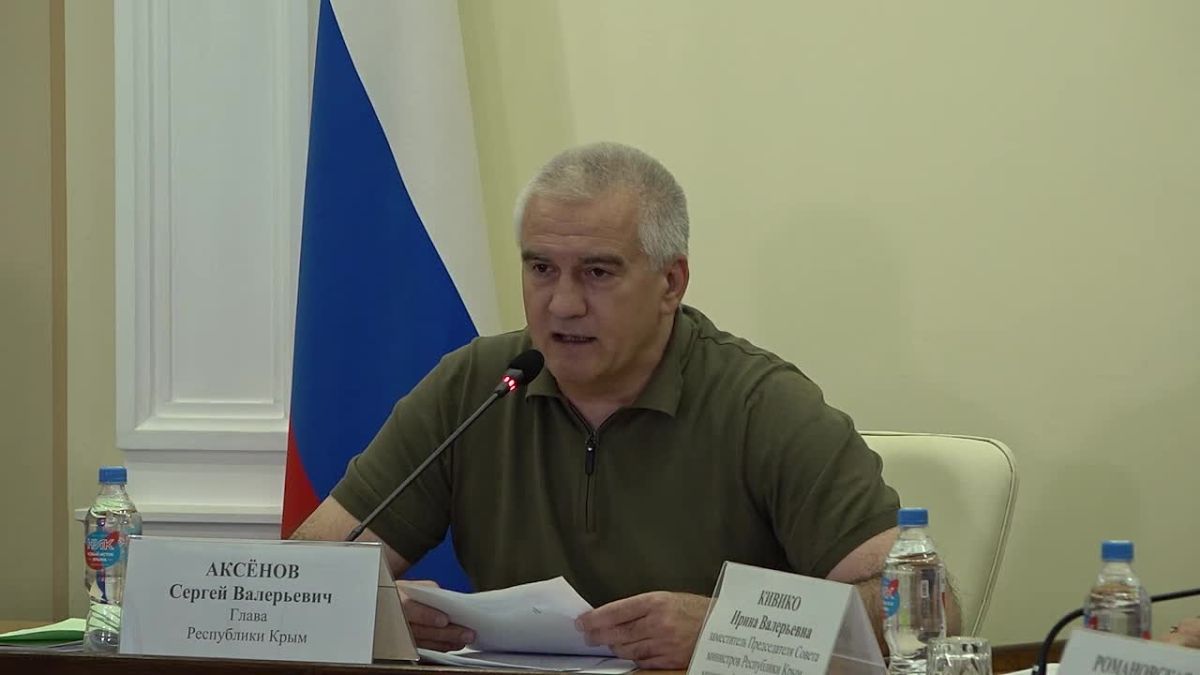 Более 2 тысяч жалоб от крымчан поступило Аксенову за неделю