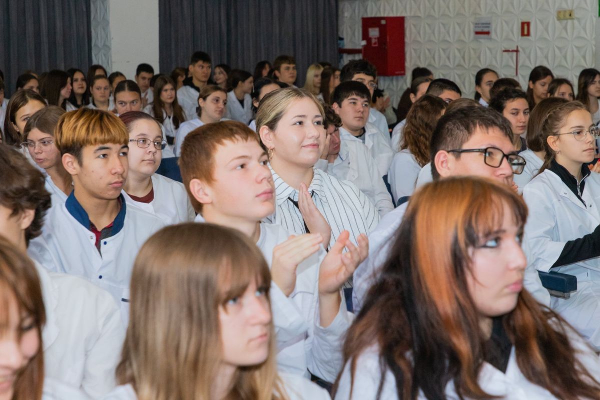 Для студентов Крымского колледжа общественного питания и торговли Республики Крым прошло просветительское мероприятие Для студентов Крымского колледжа общественного питания и торговли Республики Крым прошло просветительское мероприятие