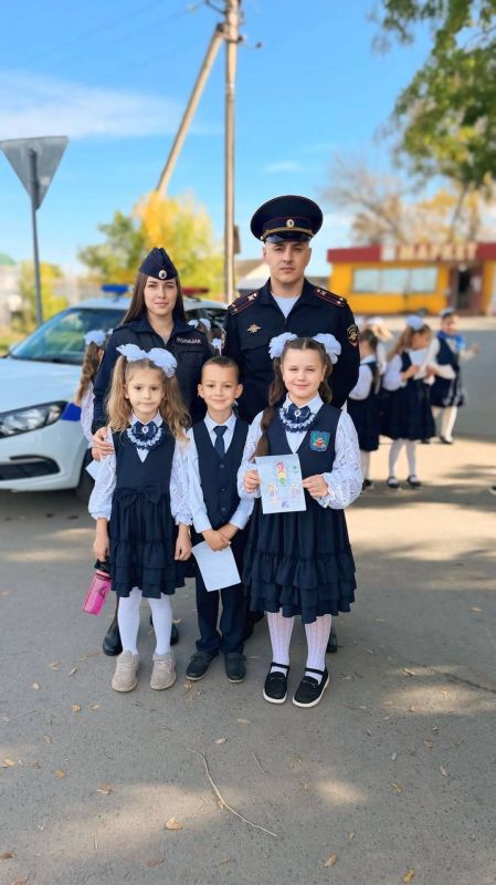Автомобилистам — с теплом от юных участников дорожного движения! Автомобилистам — с теплом от юных участников дорожного движения!