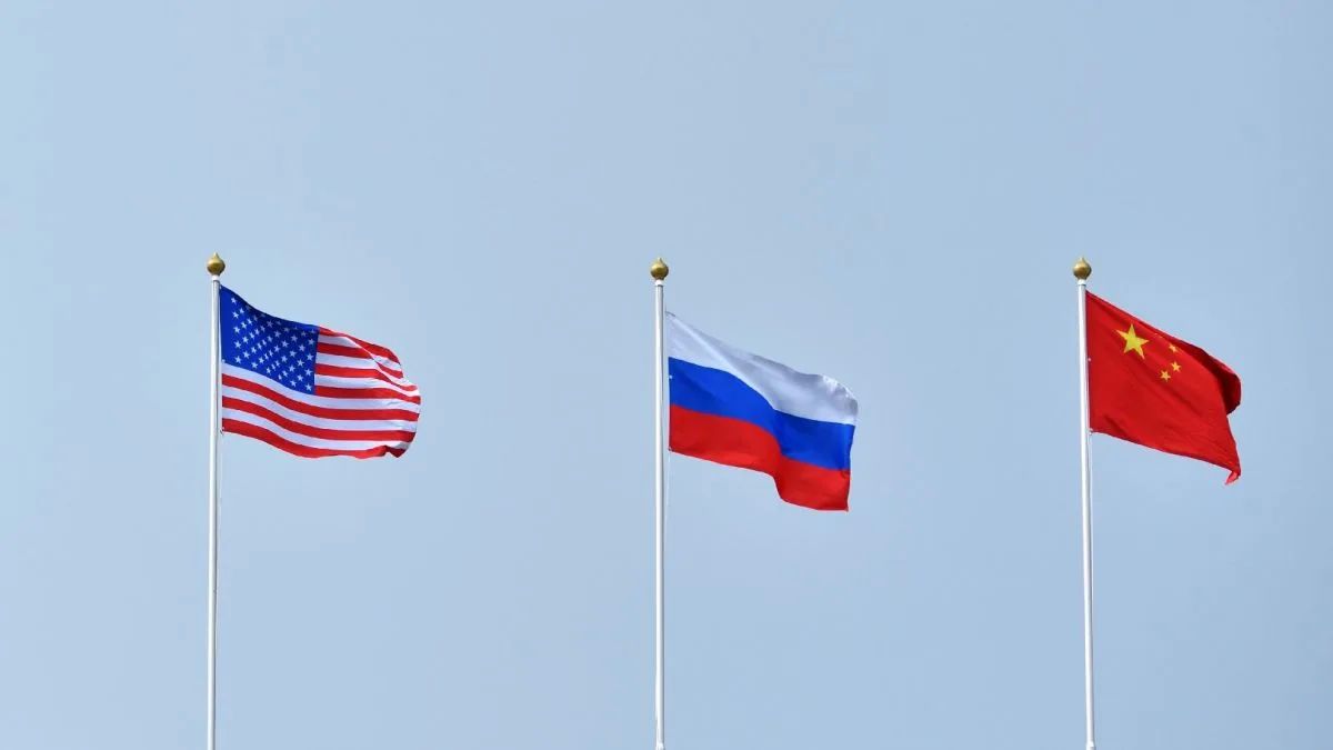 Лукьянов: Саммит АТЭС с Трампом – это никакая не «Ялта», но встреча значительная для России Лукьянов: Саммит АТЭС с Трампом – это никакая не «Ялта», но встреча значительная для России