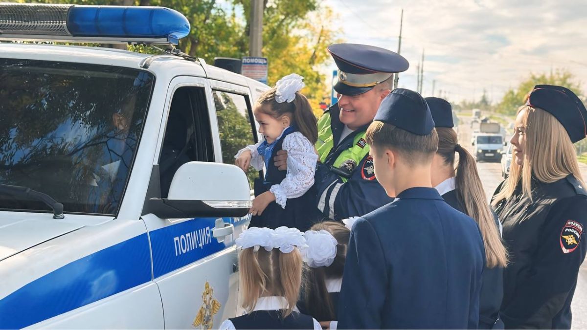 Автомобилистам — с теплом от юных участников дорожного движения! Автомобилистам — с теплом от юных участников дорожного движения!