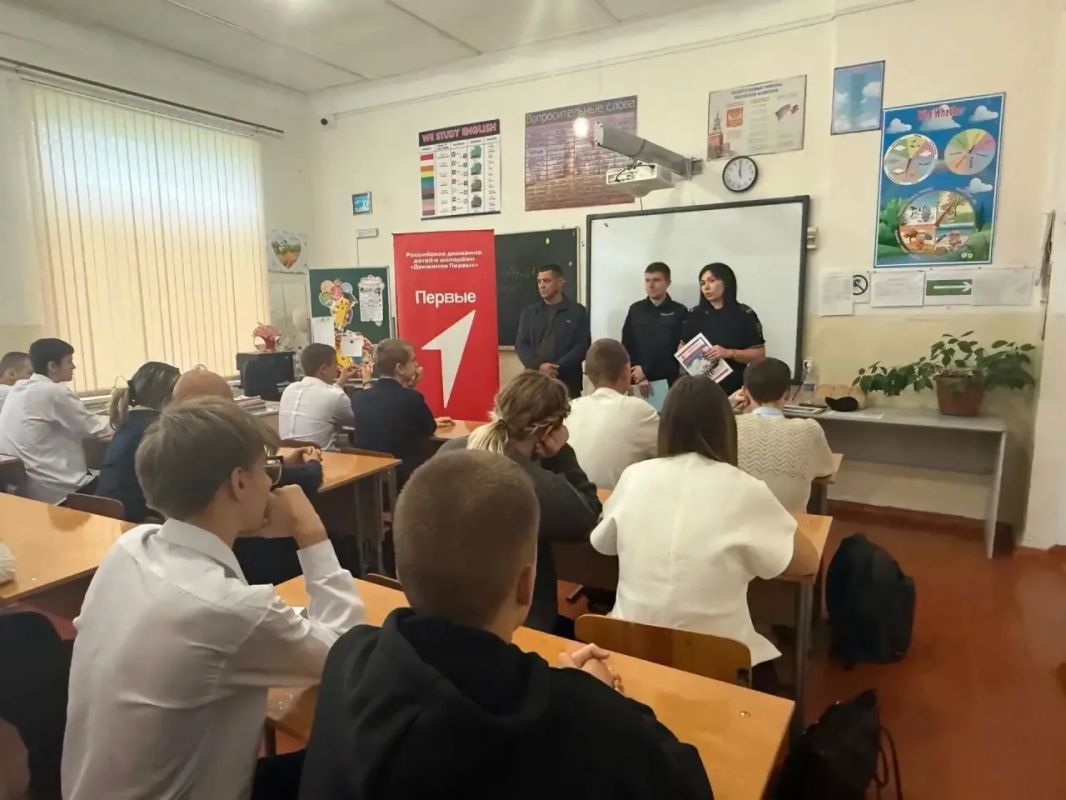 В Нижнегорском районе прошла комплексная просветительская встреча по вопросам безопасности и профориентации