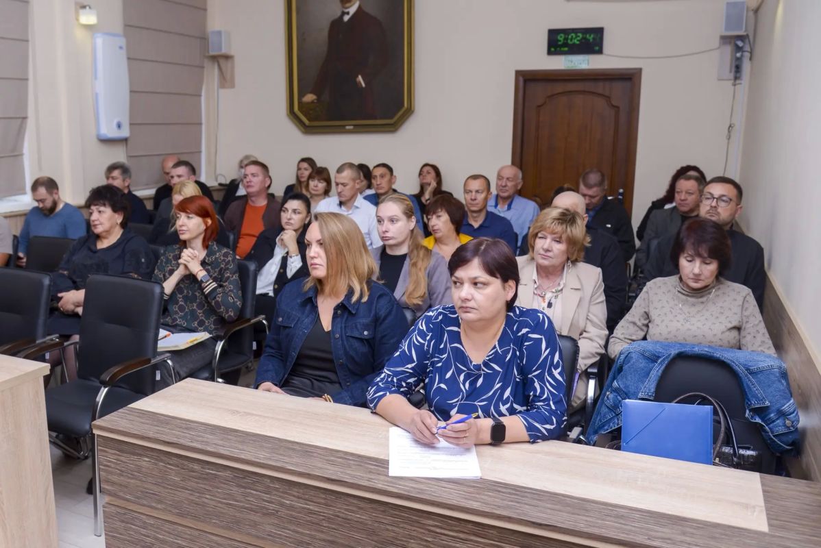 Виталий Оганесян: Аппаратное совещание начали с доклада об оперативной обстановке Виталий Оганесян: Аппаратное совещание начали с доклада об оперативной обстановке