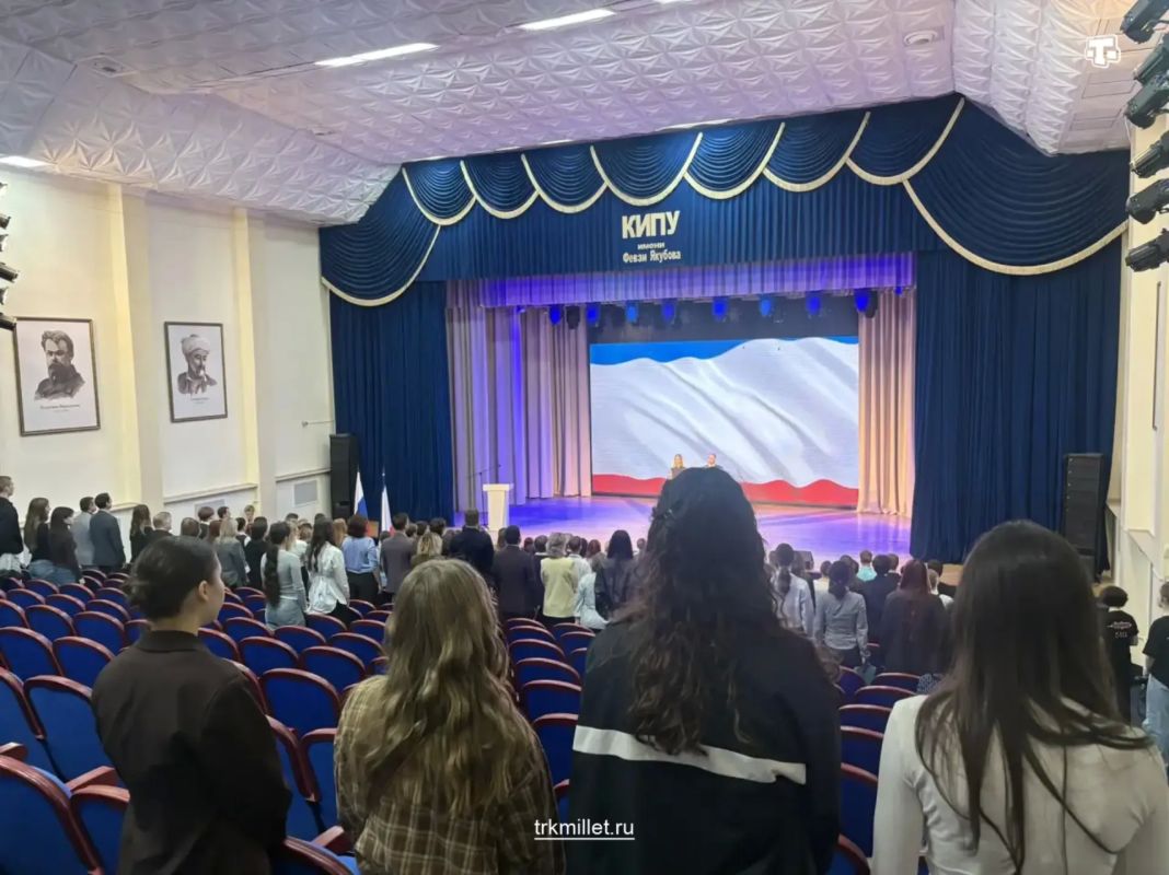В Крыму открылся II Всероссийский образовательный форум «Крымский мост: Молодёжные дебаты-2026» В Крыму открылся II Всероссийский образовательный форум «Крымский мост: Молодёжные дебаты-2026»