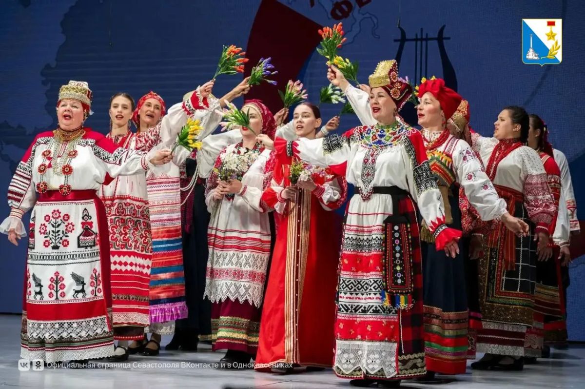 Ансамбль «Русь» из Севастополя выступит в финале всероссийского хорового фестиваля Ансамбль «Русь» из Севастополя выступит в финале всероссийского хорового фестиваля