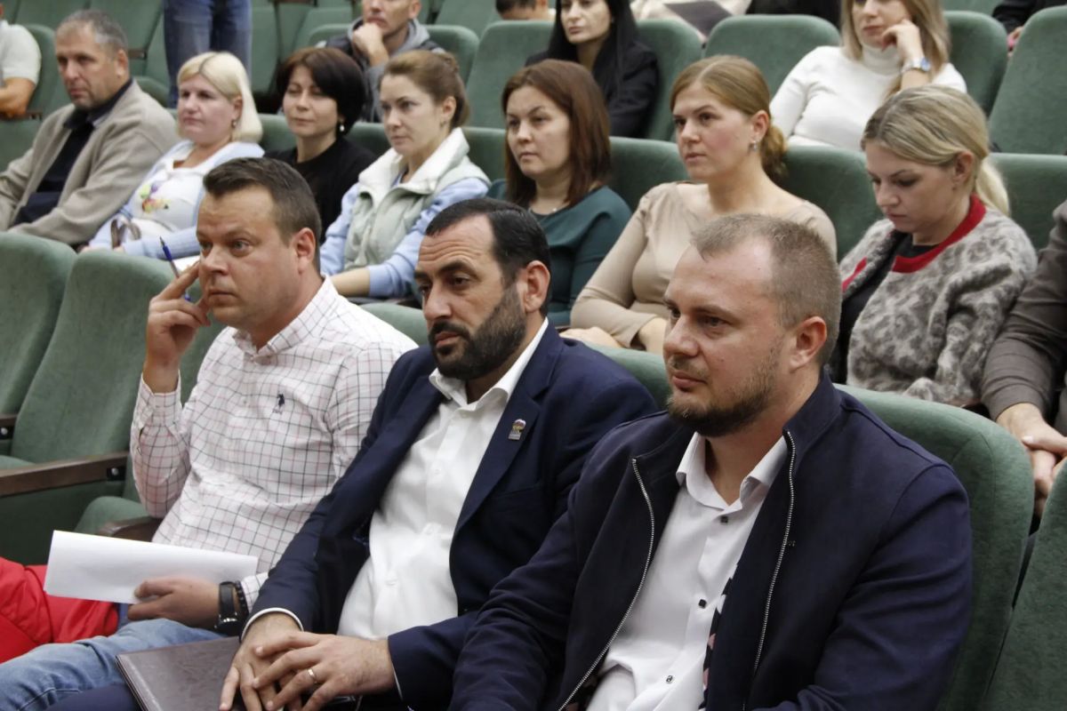 Константин Шимановский: Расширенная встреча со спортивным сообществом города Константин Шимановский: Расширенная встреча со спортивным сообществом города