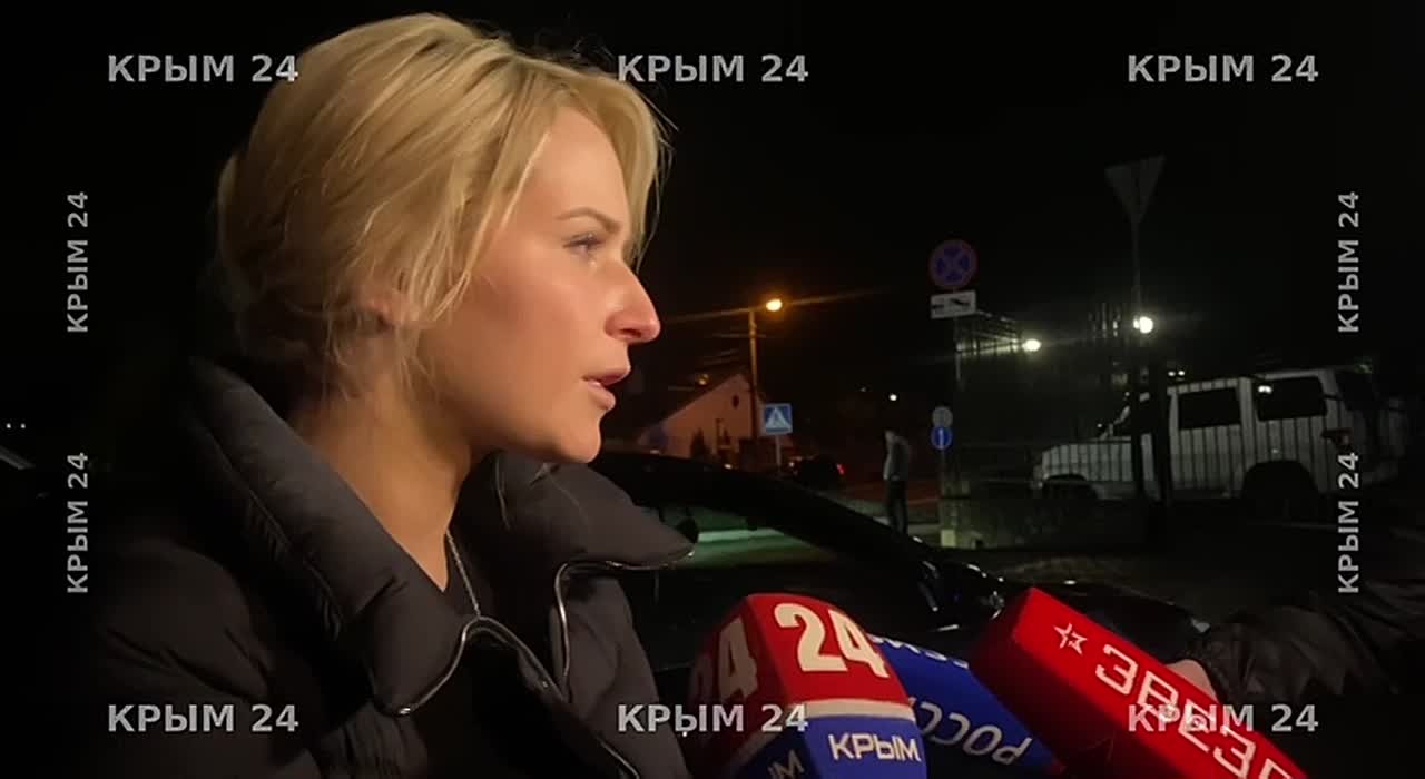 В Алешках организовали раздачу гуманитарной помощи и питания