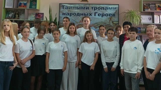В Ленинском районе состоялся историко-краеведческий экскурс «Тайными тропами народных героев» В Ленинском районе состоялся историко-краеведческий экскурс «Тайными тропами народных героев»