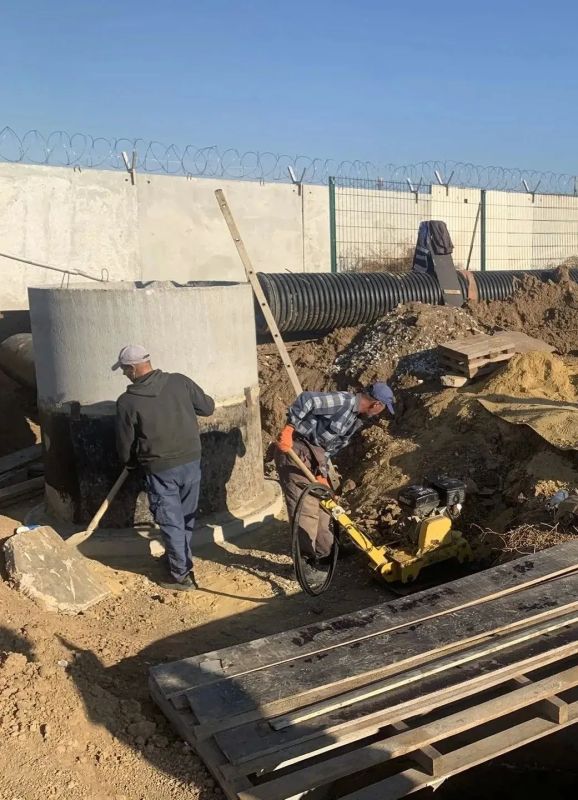 В Крыму продолжается строительство крупнейшего комплекса водоочистки В Крыму продолжается строительство крупнейшего комплекса водоочистки