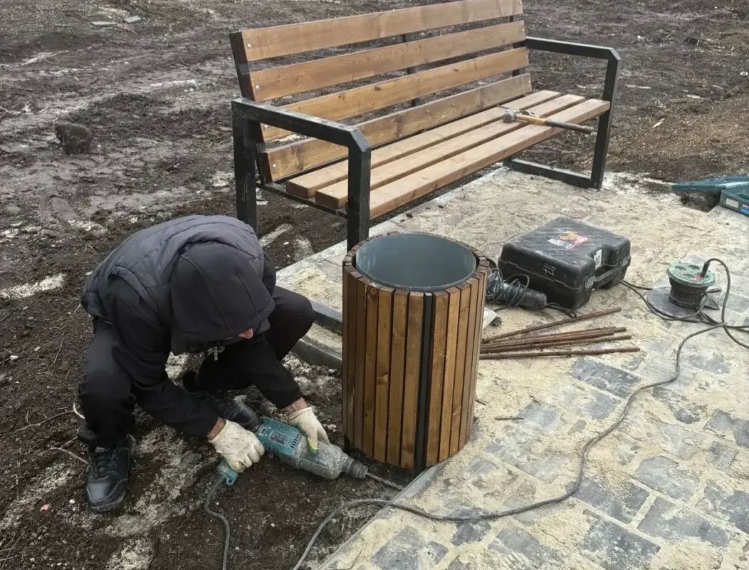 В селе Яснополянское завершаются работы по благоустройству парковой зоны В селе Яснополянское завершаются работы по благоустройству парковой зоны