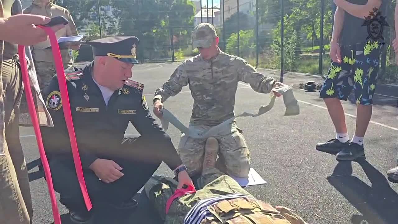 В Севастополе юнармейцы прошли квалификационный экзамен «Юнармейский норматив»